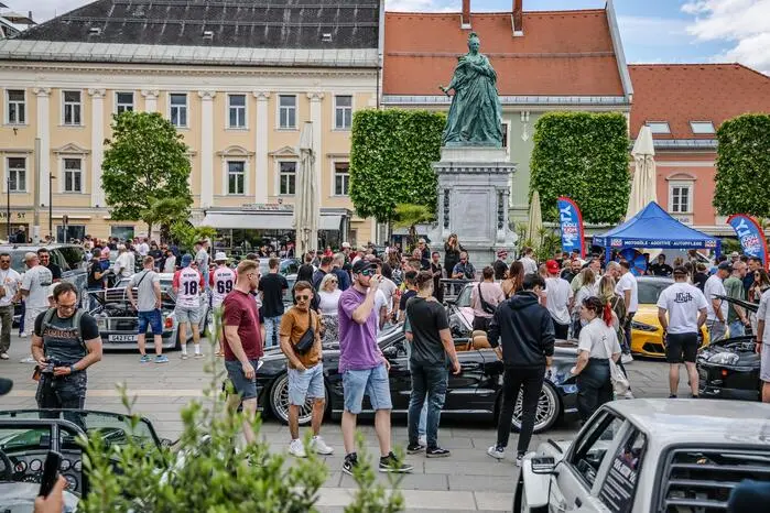 Klicken Sie sich durch die Bilder!