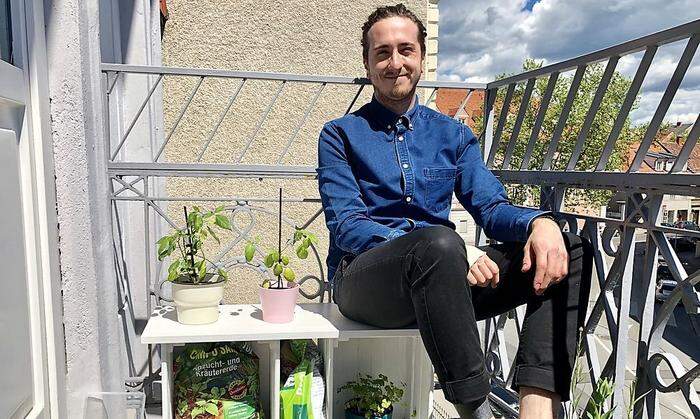 Baut Möbel aus Obstkisten: Daniel Laggner aus Graz