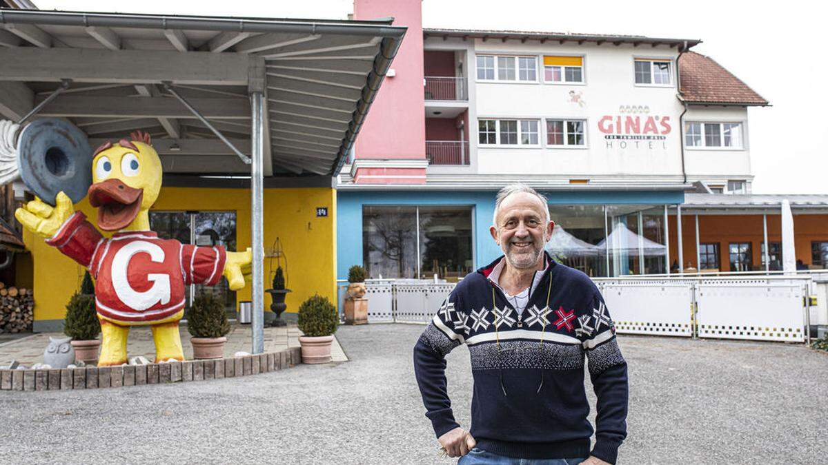 Gerhard Stroitz baut das ehemalige Kinderhotel zum Landgut mit Mietwohnungen um