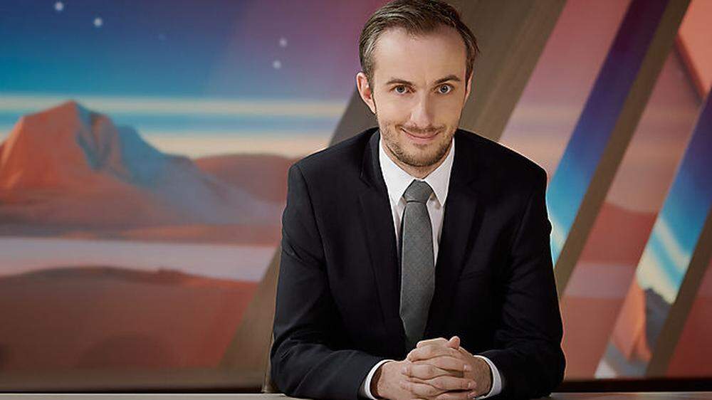 Böhmermann moderiert das "Neo Magazin Royale" auf ZDFneo