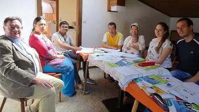 Deutsch zu lernen - wie hier im Asylwerberheim in Lendorf - wird in den meisten Quartieren angeboten