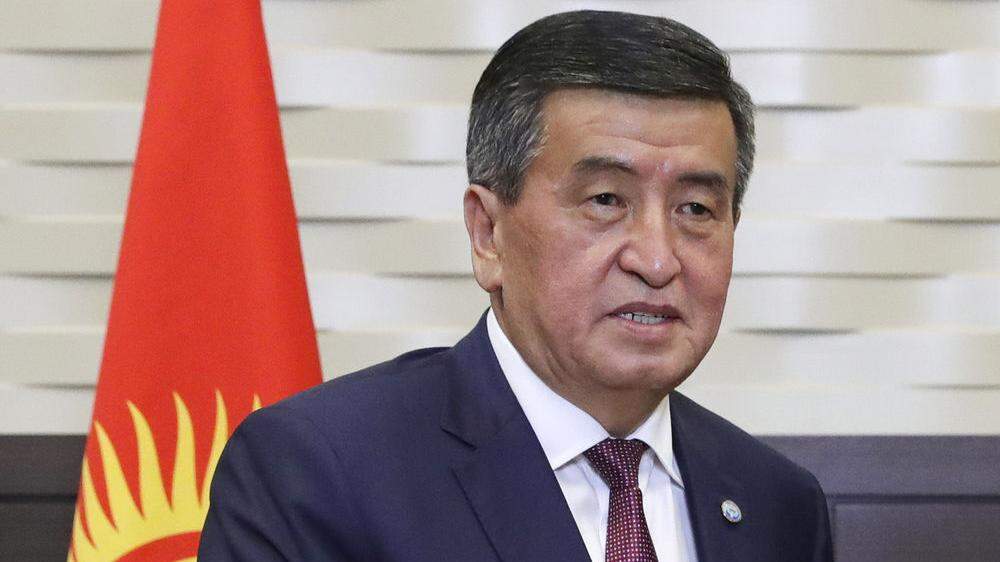 Präsident von Kirgistan: Sooronbai Scheenbekow