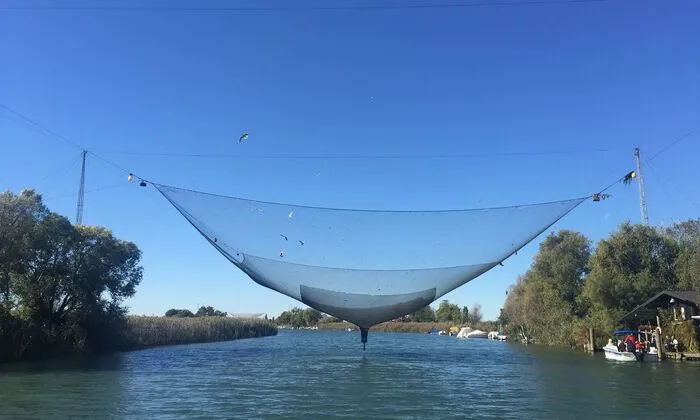 Ein Kanu-Ausflug zum berühmten Bilancia di bepi ist ein absolutes Highlight und sollte bei einem Lignano-Urlaub nicht fehlen