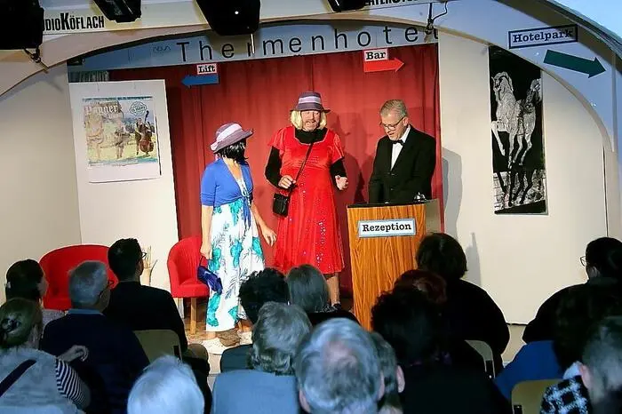 „In den letzten Jahren wurde die Arbeit des Theaterstudios durch Nachwuchsprobleme und veränderte Lebensumstände zunehmend erschwert. Umso wichtiger ist es uns, einen würdigen und strahlenden Abschluss mit einer letzten Vorstellung zu gestalten“, erklärte die Leiterin des Theaterstudios Köflach, Monika Winkelbauer, der Kleinen Zeitung vor wenigen Wochen die Beweggründe für das Aus.