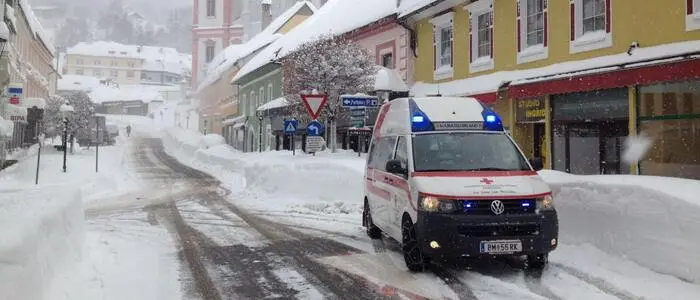 Das Gesundheitszentrum in Mariazell schließt an Feiertagen und Wochenenden. Die Rettung ist künftig stundenlang bis zu den nächsten Spitälern in Bruck/Leoben oder Lilienfeld unterwegs – insbesondere im Winter