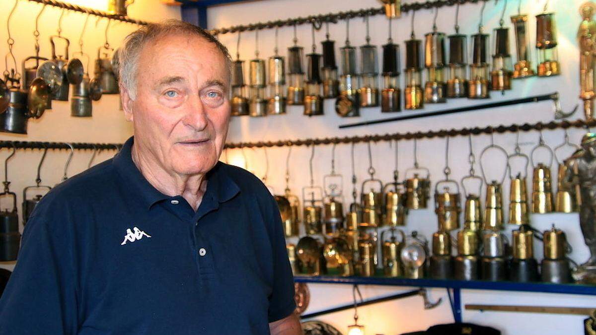 Wolfgang Waldhaus besitzt eine große Sammlung alter Grubenlampen