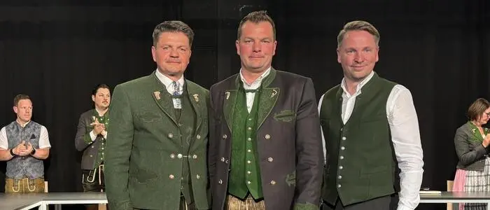 V. l.: Altbürgermeister Roland Raninger mit Neo-Gemeindeoberhaupt Bernhard Schachner und dessen Stellvertreter Bernd Tasch