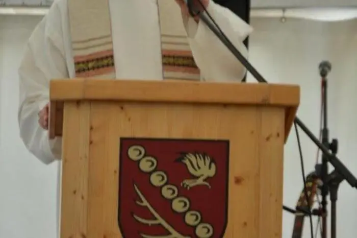 Pfarrer Lukas Zingl feierte einen Wortgottesdienst.