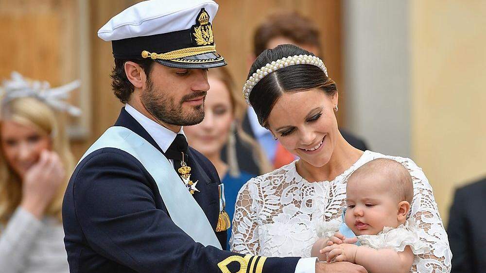Das Prinzenpaar Carl Philip und Sofia bei der Taufe des kleines Alexanders im September 2016