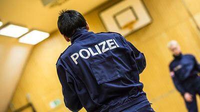 Polizisten sind besonders im Visier der staatsfeindlichen Aktivisten 