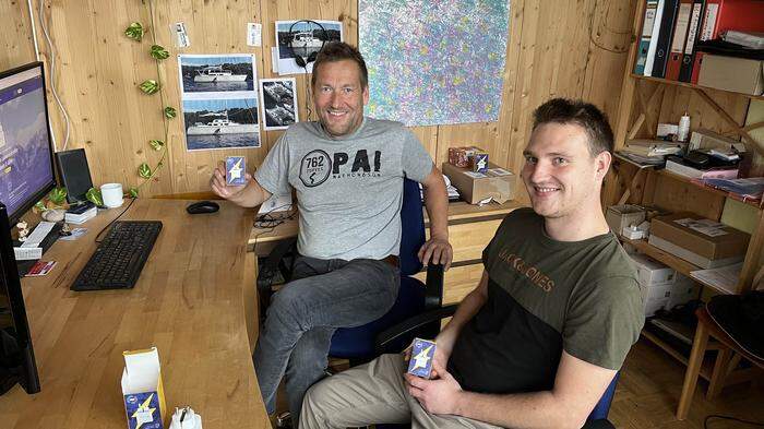 Softwareentwickler Reinhard Leitner hat mit seinem Sohn Dustin Braunauer den Ladecontroller „bikechef“ entwickelt