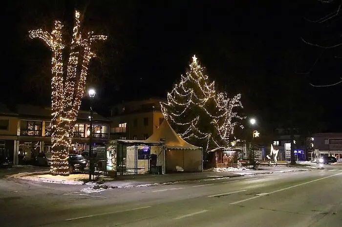  Im Anschluss ging es zur Abschlussfeier zurück zum Hauptplatz.