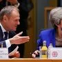 Donald Tusk und Theresa May am Sonntag in Brüssel 