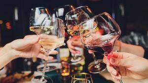 Weltweit sank der Pro-Kopf-Konsum laut WHO von 5,7 Litern reinem Alkohol im Jahr 2010 auf 5,5 Liter Alkohol im Jahr 2019