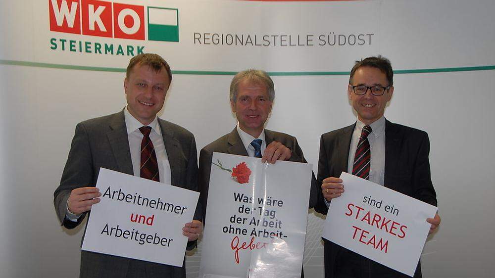WKO-Regionalstellenleiter Thomas Heuberger, Regionalstellenobmann Günther Stangl und sein Stellvertreter Josef Sommer  streichen die Gemeinsamkeiten hervor