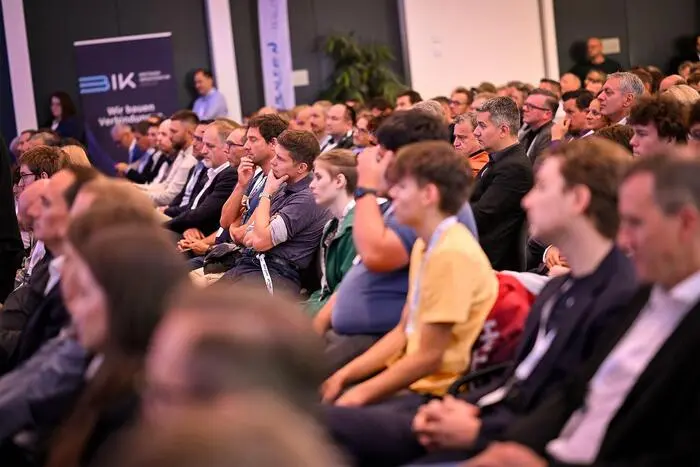 Großes Interesse am Tag der Inbetriebnahme von ALPSiX im Lakesidepark Klagenfurt