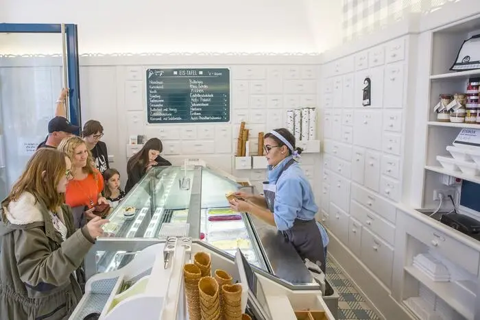 Die Sorten beim Eis-Greisler in der Wienergasse in Klagenfurt sind vielseitig und ständig am Wechseln