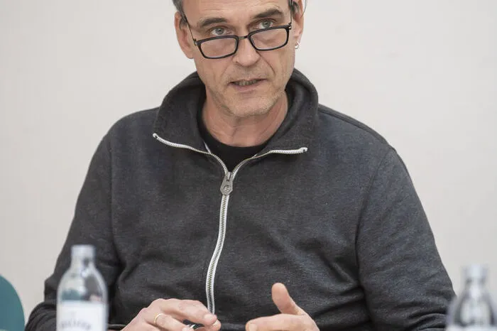 Kom­mu­ni­ka­ti­on auf Au­gen­hö­he sei wich­tig, ist der Suchtkoordinator der Stadt Graz, Ulf Zeder, über­zeugt. 