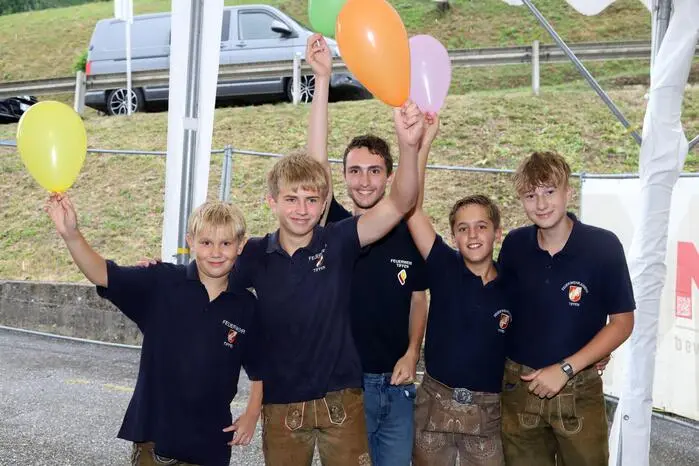 Bitte klicken Sie sich durch die Bilder!
