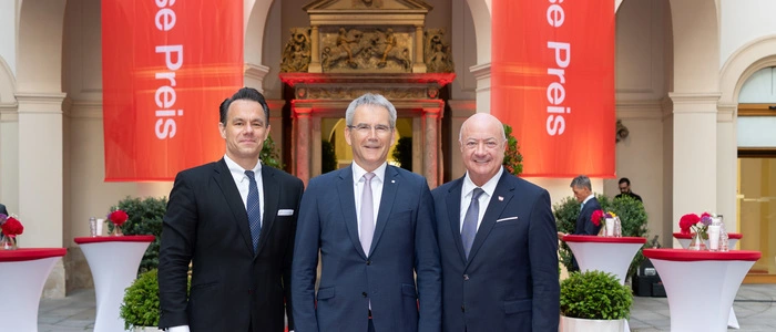 Börse-CEO Christoph Boschan, Hartwig Löger, CEO Vienna Insurance Group und Bundeskanzler Christian Stocker