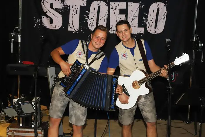 Für die gute Musik sowie Partystimmung, bei der „steilsten Party im Oberen Gurktal“ war da Duo „Stoflo“ mit  Florian Duschnig  und Stafan Walchensteiner aus Spittal/Drau zuständig. 