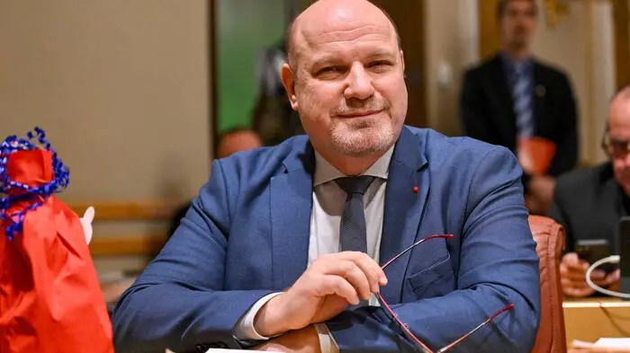 Peter Binder im Landtag | Peter Binder legt in seiner Freizeit als DJ auf.