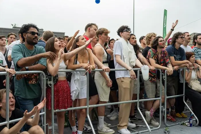 Klicken Sie sich durch weite Eindrücke des Fests...
