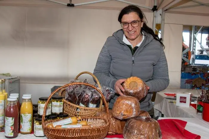 In der Genussmeile wurde mit Köstlichkeiten aus der Region für das leibliche Wohl gesorgt. 