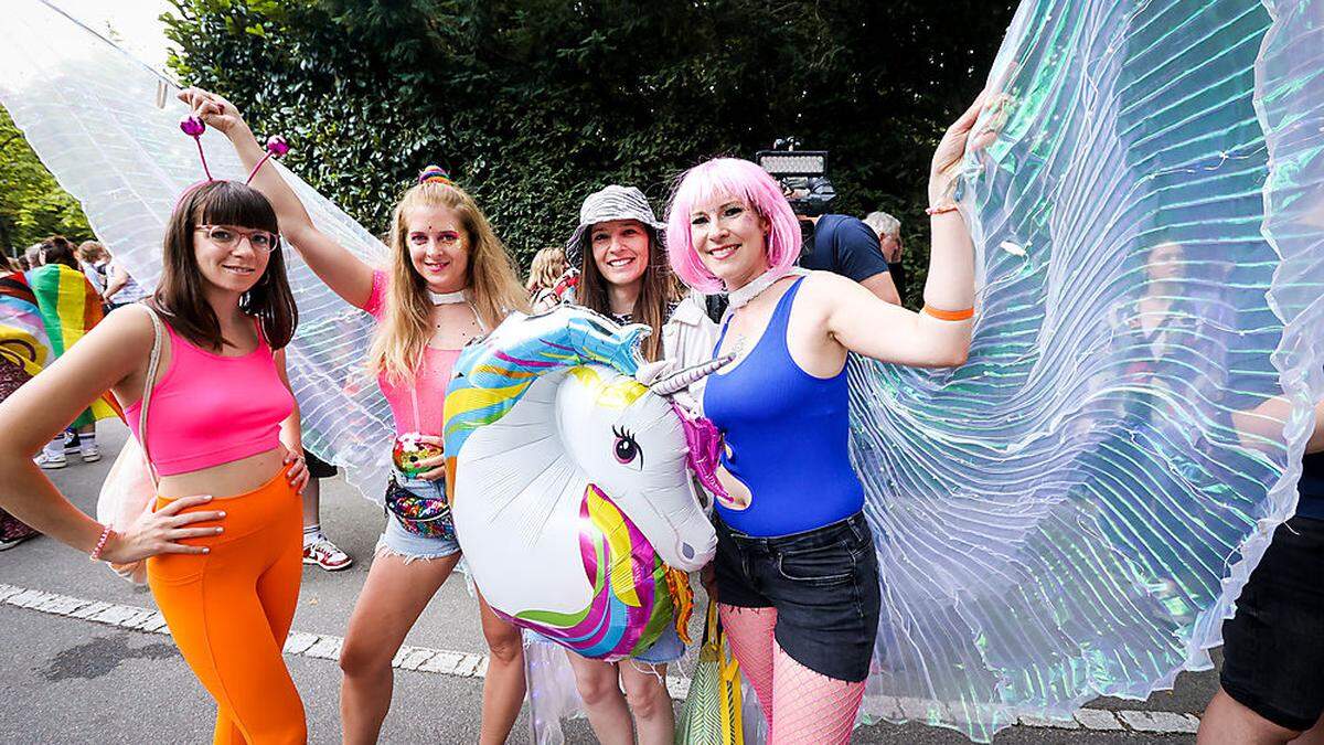 Die Grazer Pride, der Umzug zum Christopher Street Day, wurde für vorwiegend junge Gäste zum ausgelassenen Fest