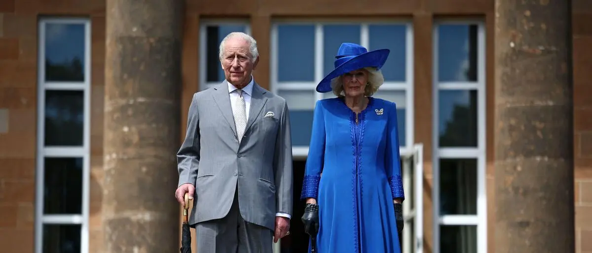 Charles und Camilla besuchen Nordirland
