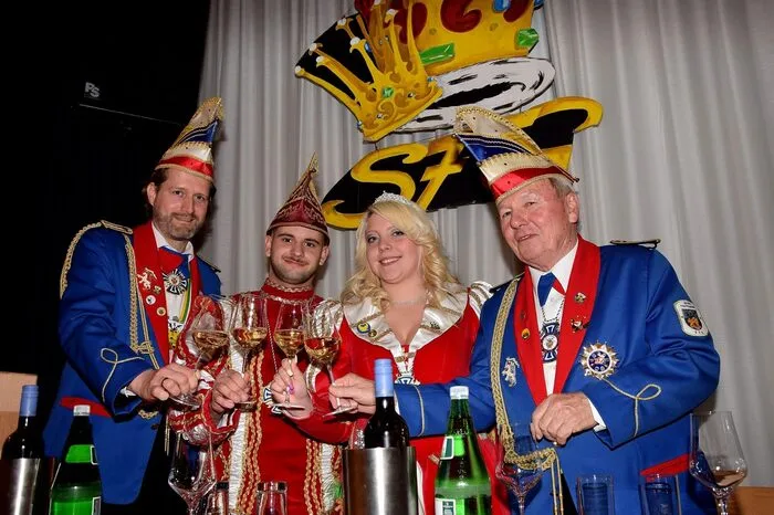 Mit dabei waren auch das Prinzenpaar Sarah I. und Mario I.