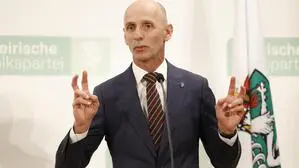 Finanzlandesrat Willibald Ehrenhöfer (ÖVP)  steht einmal mehr in der Kritik der Opposition