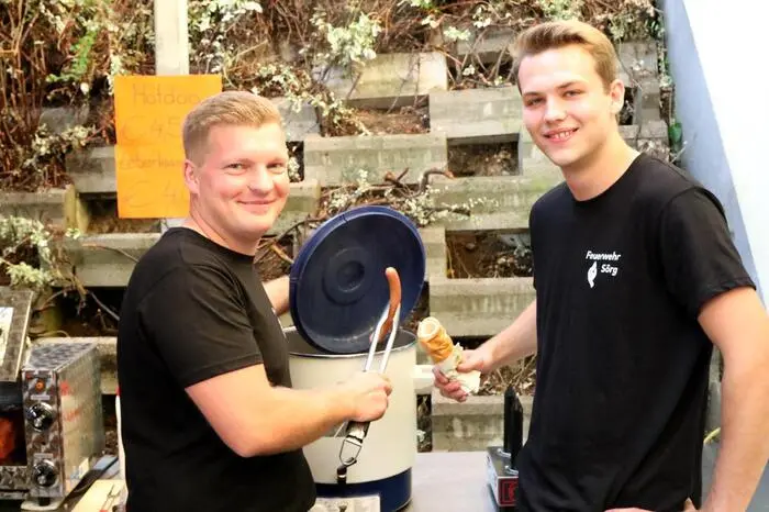 Übrigens: Ein Video vom Feuerwehrkirchtag gibt es auf Facebook Kleine Zeitung St. Veit/Feldkirchen zu sehen! Klicken Sie sich durch die Fotogalerie!  