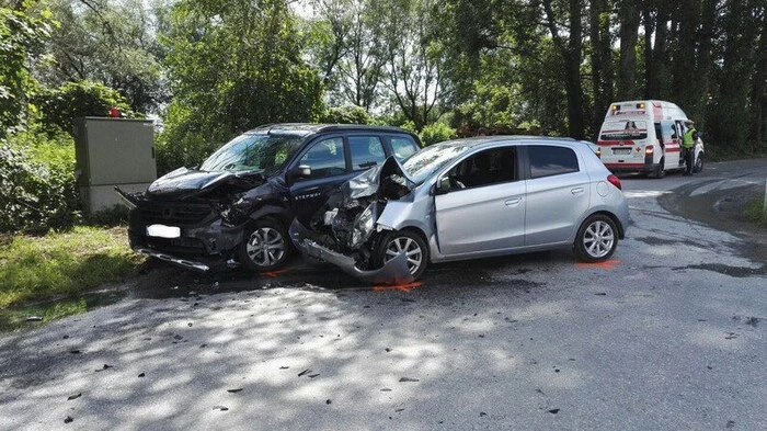 In Ligist kollidierten zwei Autos