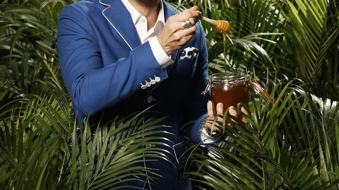 Alexander Keen (34), Ex-Freund.Verdienst: „Honey“ war mit Kim Hnizdo, der Gewinnerin von „Germany’s Next Topmodel“ 2016,liiert. So gelangte er kurz ins TV.Kolportierte Gage: 20.000 Euro.