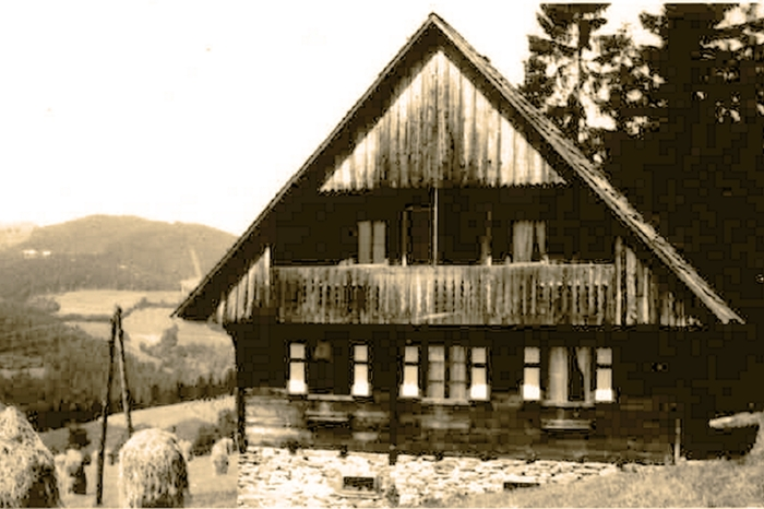 Klicken Sie sich durch die Fotos vom einstigen Wirtshaus bis zum heutigen Hotel!