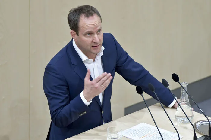 "Wenn wir ins Parlament kommen, gibt es sowieso ein Erdbeben".