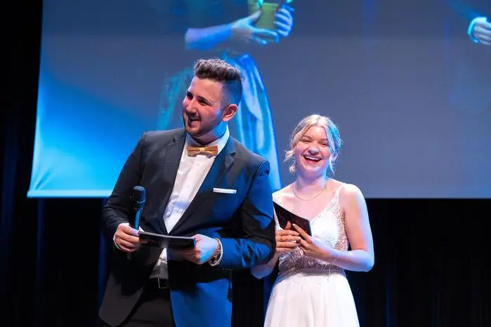 Kilian Fuchs und Clara Jaklin konnten 1700 Ballgäste begrüßen.