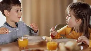 Was Kindern daheim zum Essen angeboten wird, beeinflusst nachhaltig ihre Ernährungsgewohnheiten