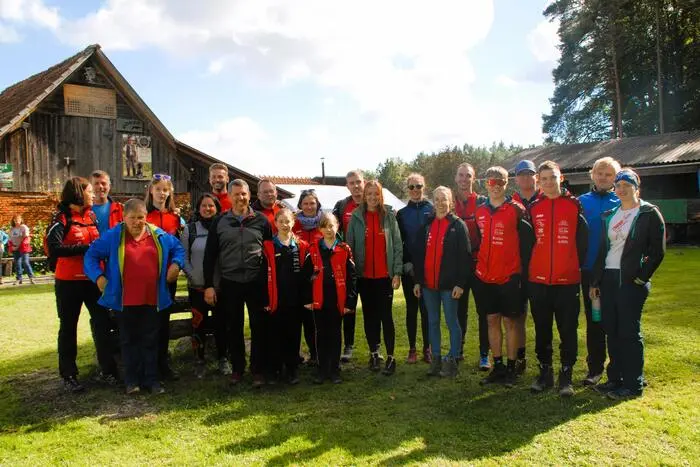 Zahlreiche Formationen wanderten die 12 Kilometer lange Strecke in der reizvollen Naturlandschaft in der Kulmlandgemeinde Pischelsdorf.