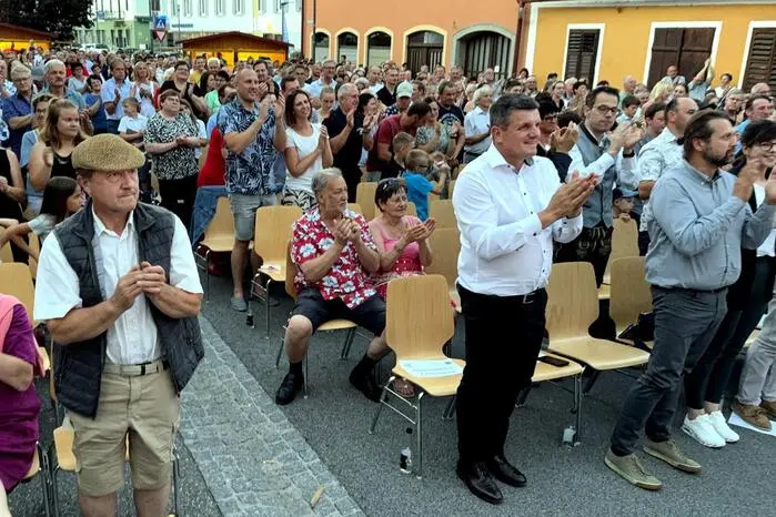 Klicken Sie sich durch die Bilder!