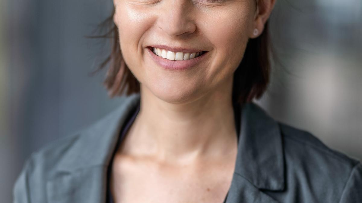 Bildung beinhaltet für Katharina Zimmerberger kritisches Denken und Verantwortungsbewusstsein für das eigene Handeln Bildung beinhaltet für Katharina Zimmerberger kritisches Denken und Verantwortungsbewusstsein für das eigene Handeln