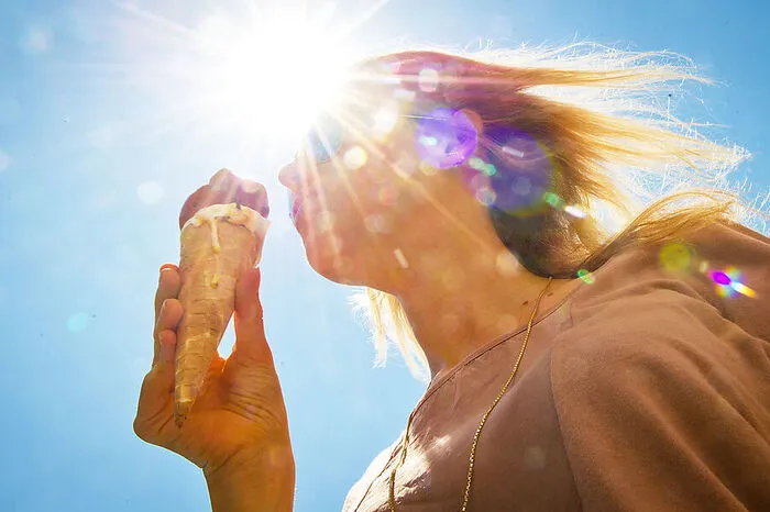 4. Gelato! Zumindest eine Eissorte muss einem über die Finger rinnen, sonst ist das Frühjahr nicht eröffnet. Die Trends? Gesichtet wurden Kreationen wie Ingwereis, Süßkartoffeleis oder Cheesecake-eis. Ob nun Waffel oder Becher ist wohl noch die einfachste Entscheidung.