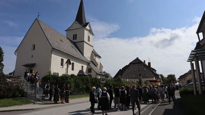 Nach der Festmesse gab es einen Festumzug.