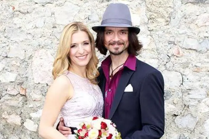 2007 zog es Lanner nach Europa zurück. 2014 heiratete er die Sängerin Stefanie Hertel.