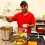 Abdulla Nihad lebt im „Bärenwirt“-Heim in Weitensfeld und kocht dort auch fürs Catering arabisch-europäisch