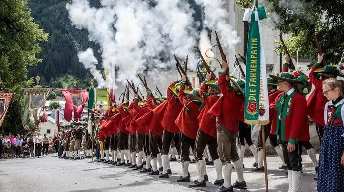 Prächtig aufmarschiert wird zu Fronleichnam in der Pustertaler Marktgemeinde Sillian