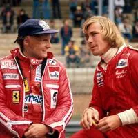 Niki Lauda und James Hunt lieferten sich 1976 einen epischen WM-Kampf