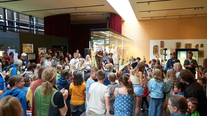 140 Kinder in insgesamt neun Werkstätten nahmen am diesjährigen Kreativcampus Spielfeld Kultur teil.