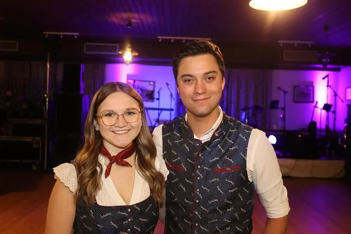 Mädlleiterin Julia Weber und Obmann Jonas Monsberger.